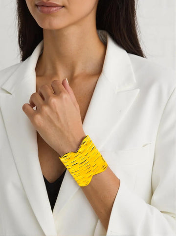 Starlit Waves Golden Bracelet