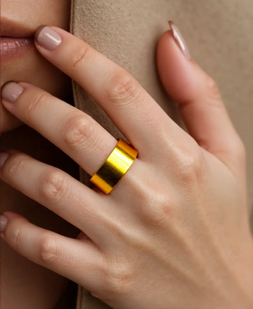Minimalist Gold-Plated Band